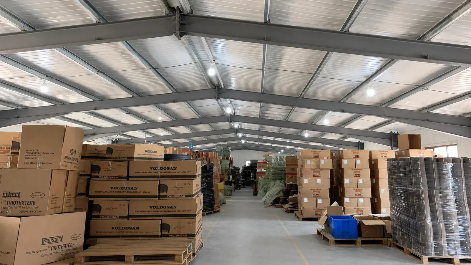 Ready-to-Ship Warehouse